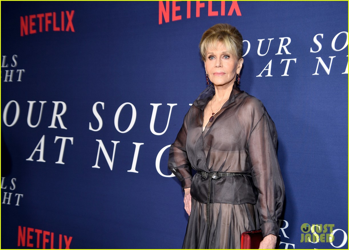 jane fonda convinced robert redford to star in our souls at night 083965594