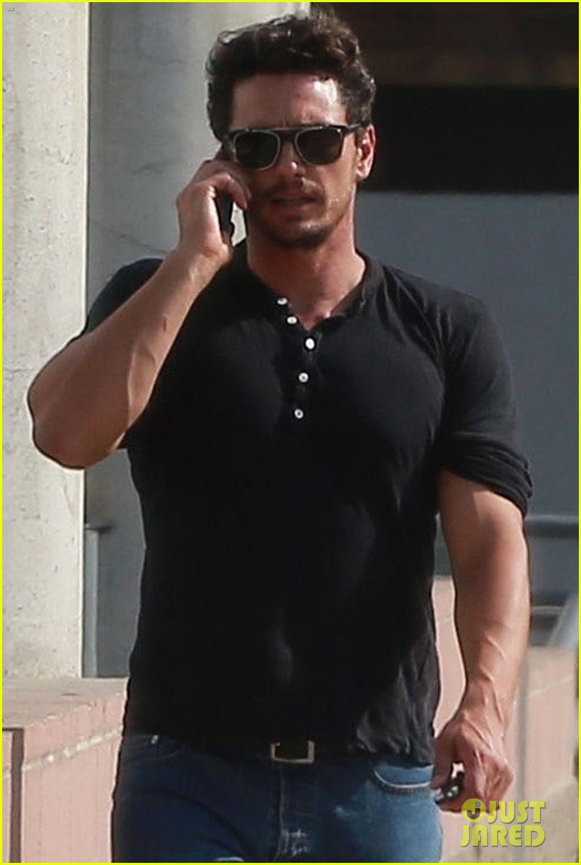 james franco shows off his buff muscles in a black shirt 023948961