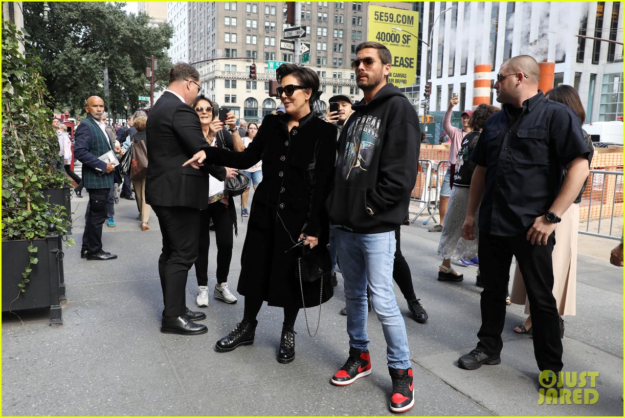 Kris Jenner & Scott Disick Are NYFW Shopping Buddies Photo 3952110