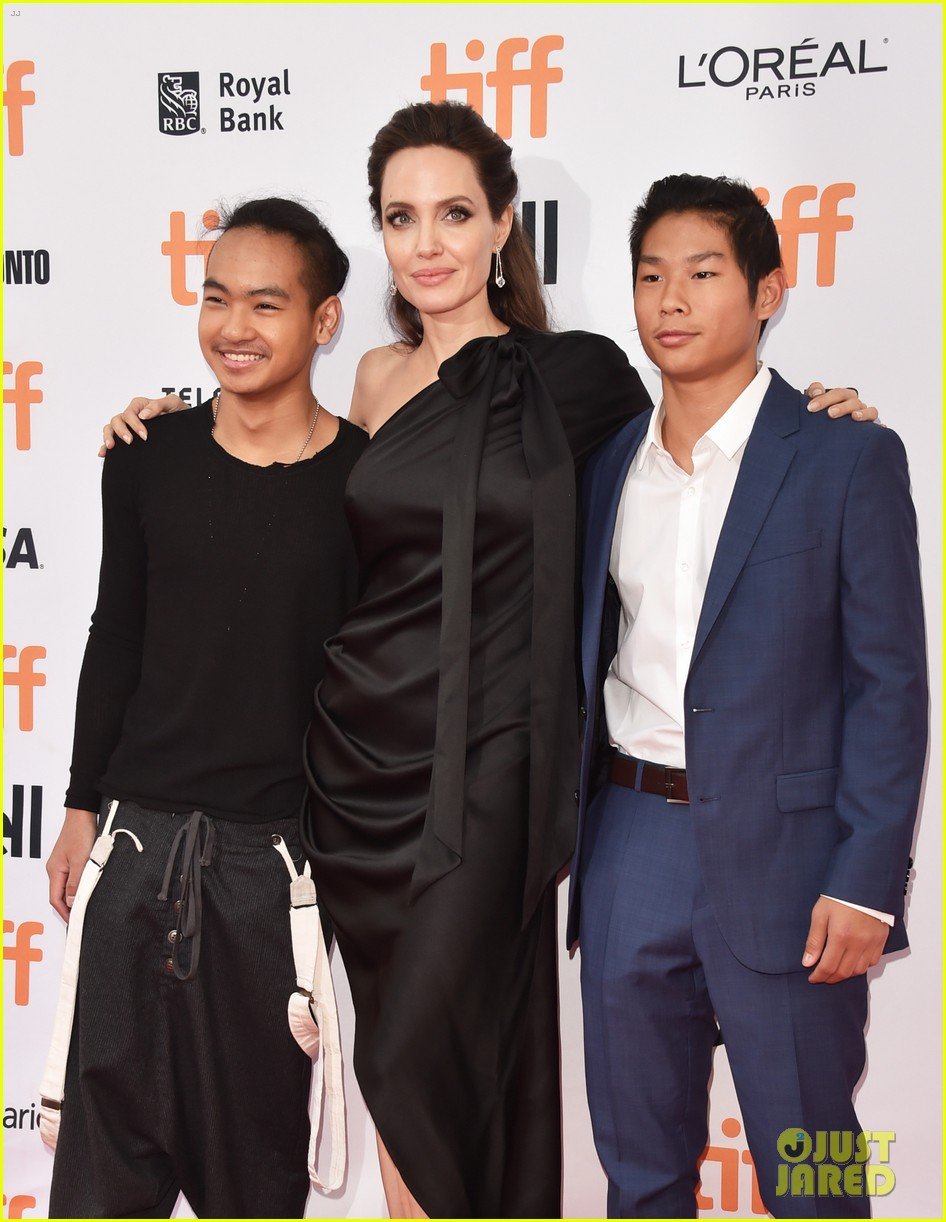 angelina jolies kids join her at first they killed my father tiff premiere 38