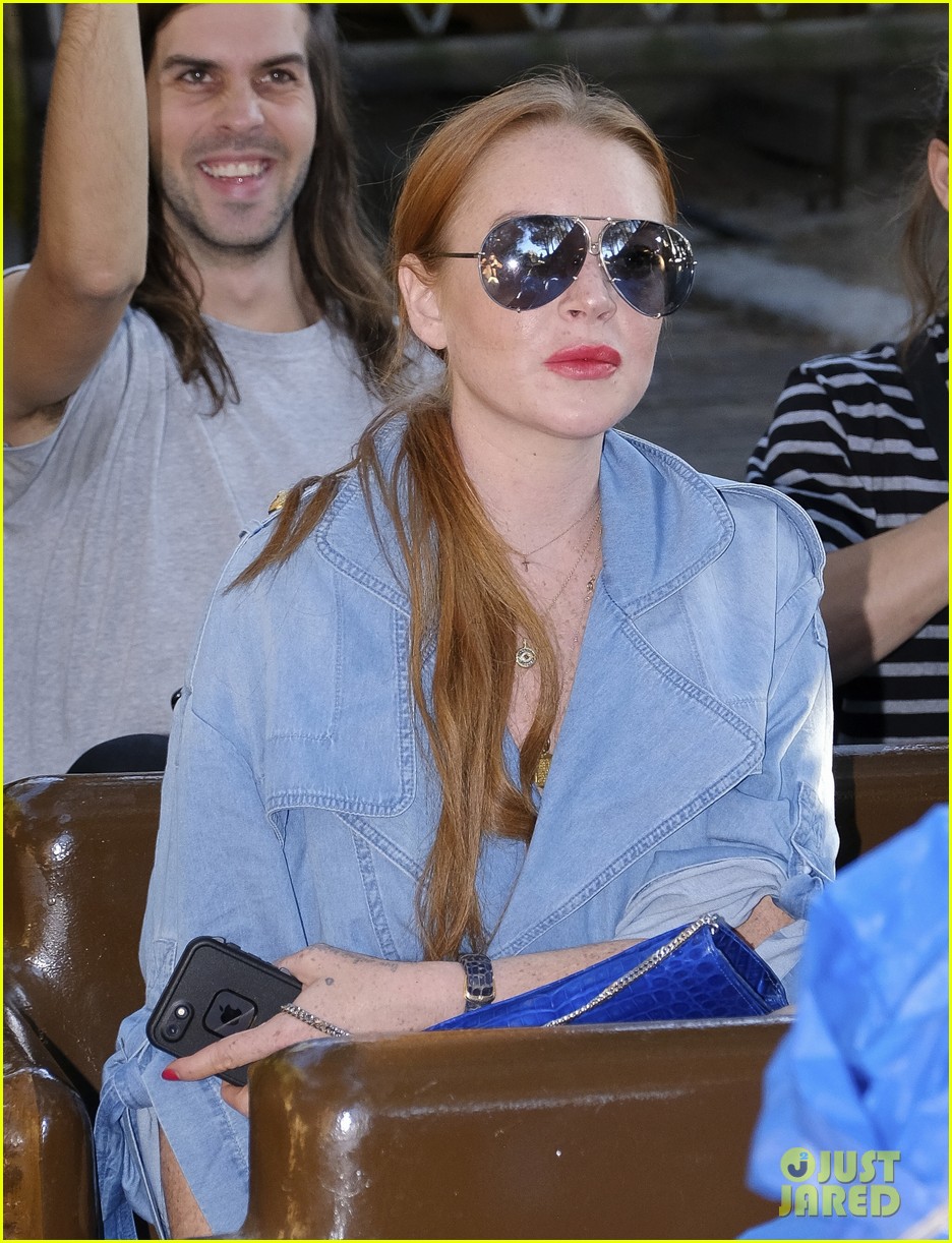 lindsay lohan shows off her street style during madrid fashion week 053960635
