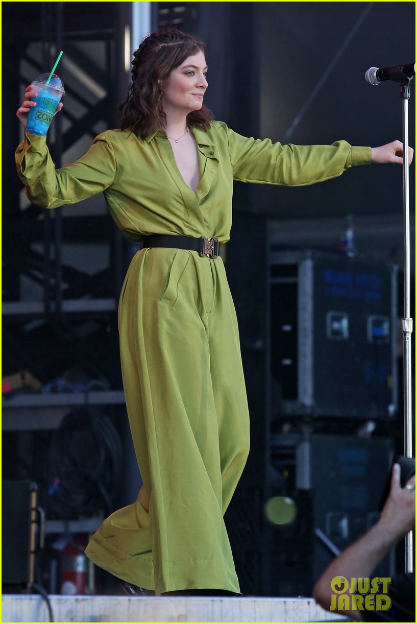 lorde performs at iheartradio event 013950260