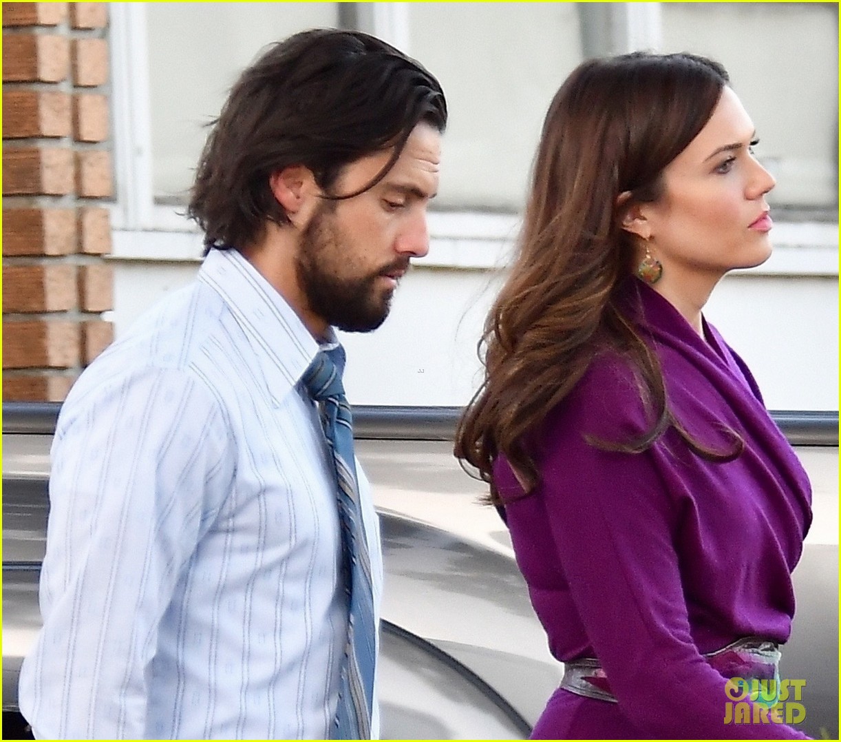 Mandy Moore & Milo Ventimiglia Channel Their 'This Is Us' Characters on