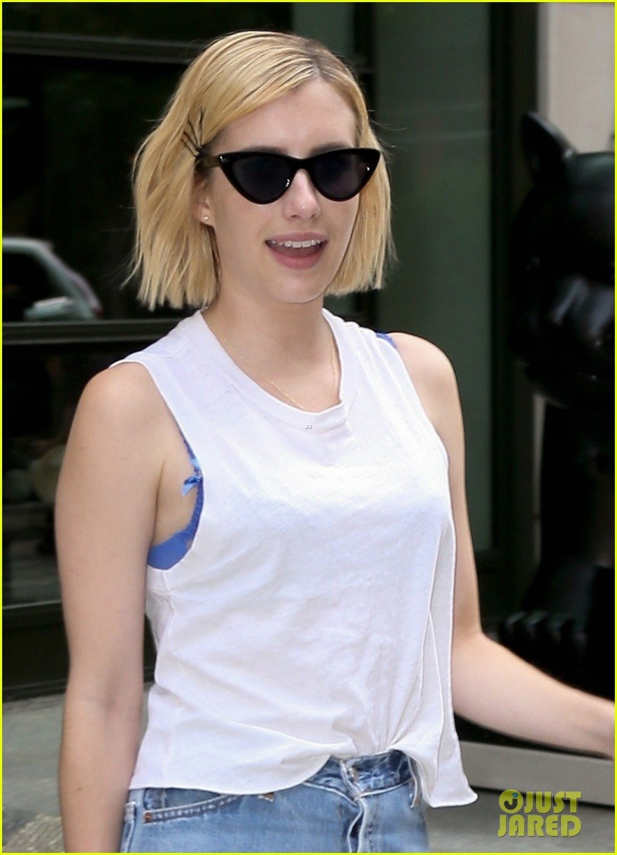 emma roberts enjoys some time off in nyc 043956777