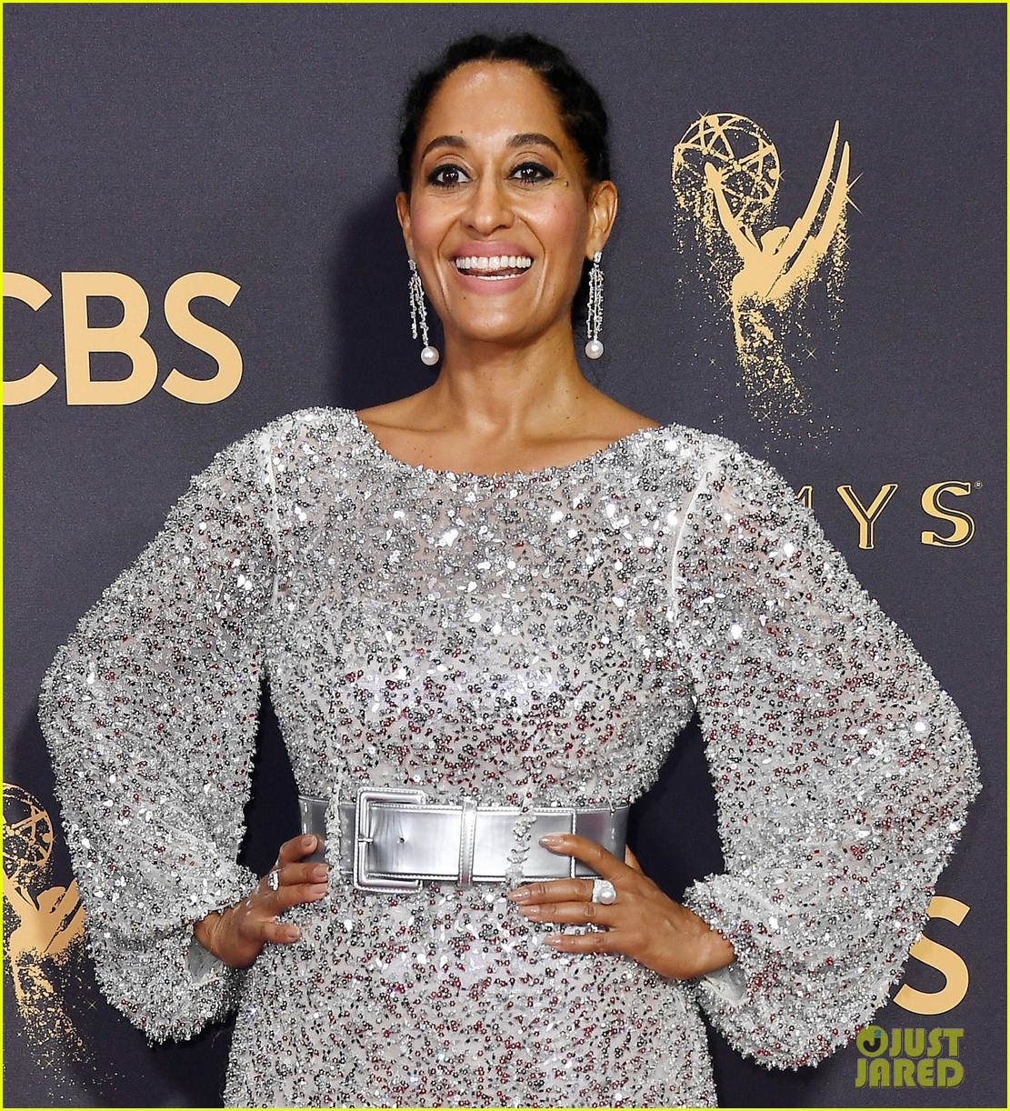 tracee ellis ross dazzles in silver chanel haute couture at emmys 2017 053959242