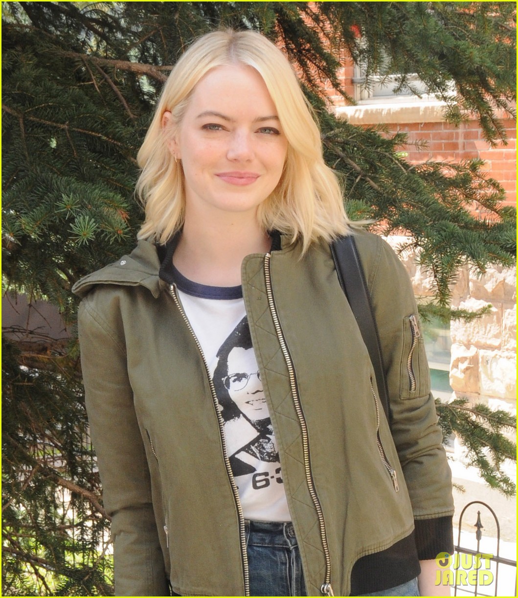 emma stone presents world premiere of battle of the sexes in telluride 043949632