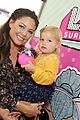 vanessa lachey daughter brooklyn girls night out 03