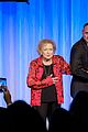 betty white honored for being a trailblazer in television 02