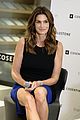 cindy crawford gives a tour of her impreesive closet 02