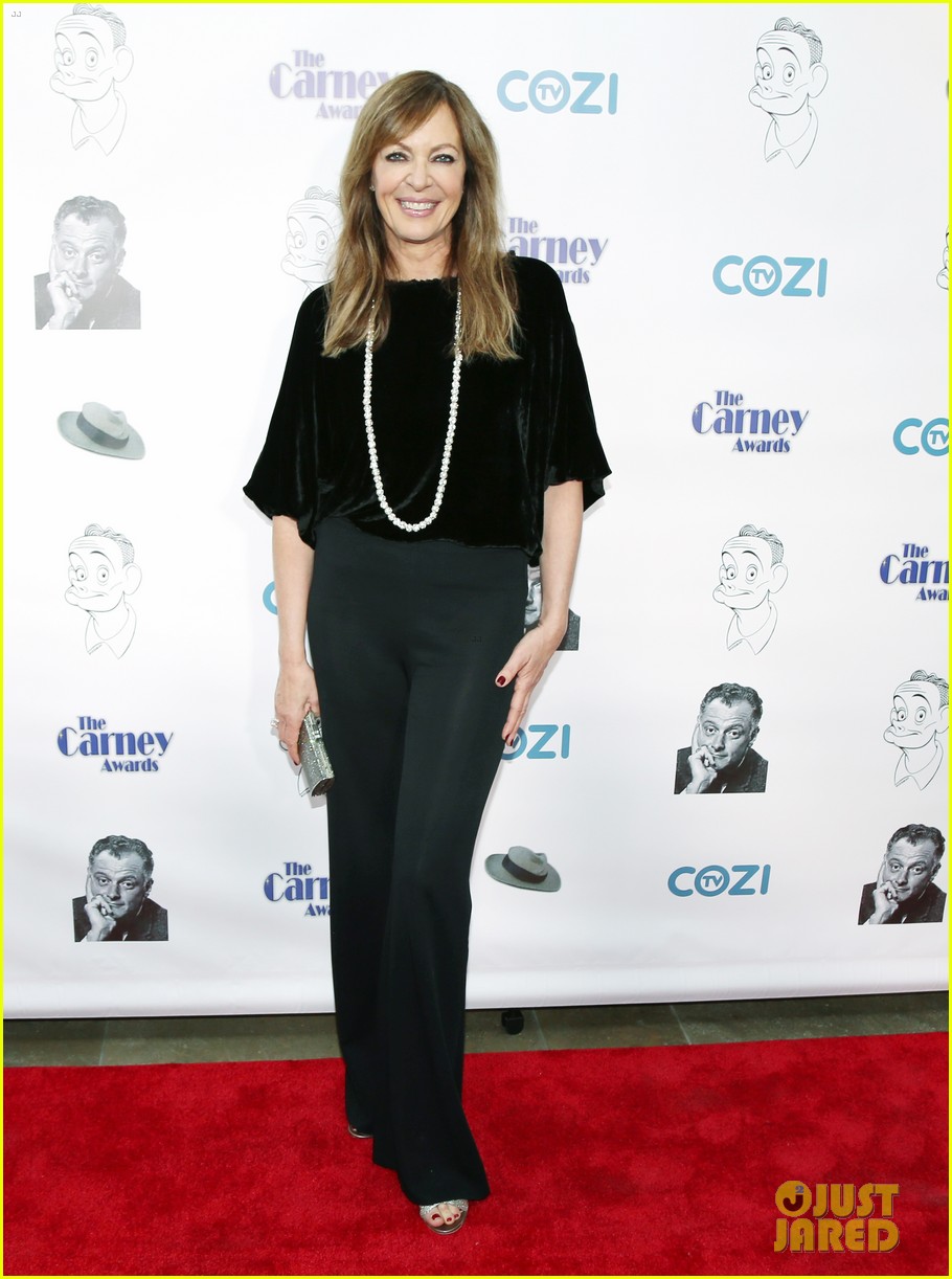 allison janney william h macy celebrate character actors at carney awards 2017 023979753