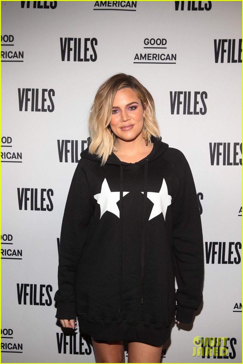 Pregnant Khloe Kardashian Covers Up Her Baby Bump at Good American