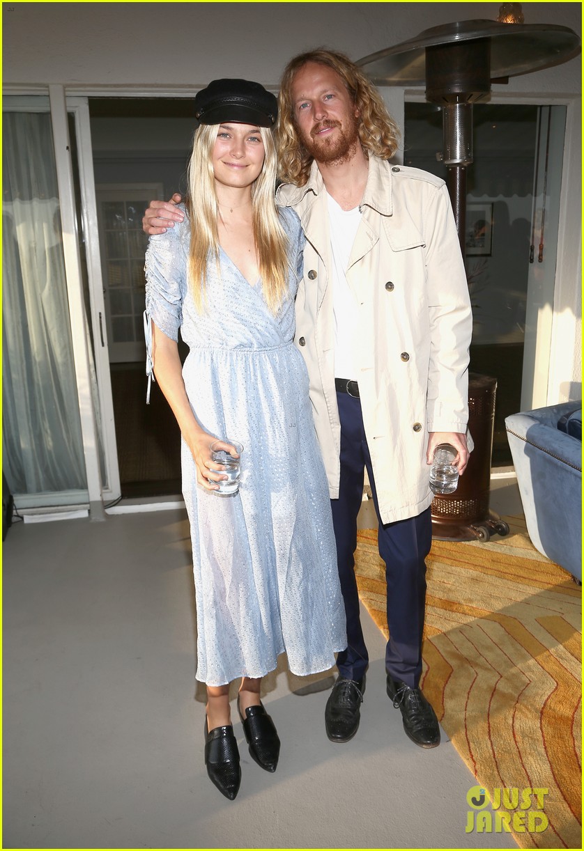 jaime king buddies up with tallulah willis georgie flores at alice mccall launch 13