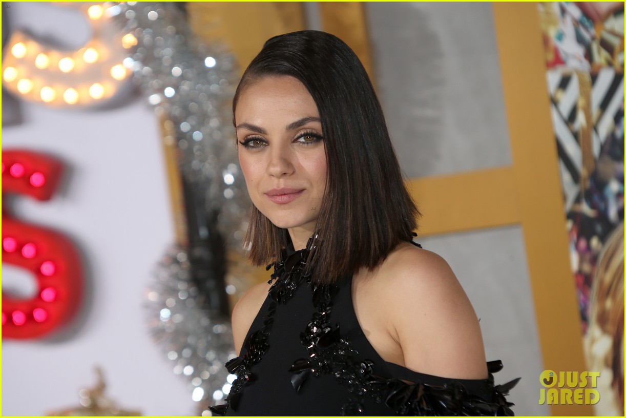 mila kunis reveals daughter wyatt has no clue what she does for a living 04