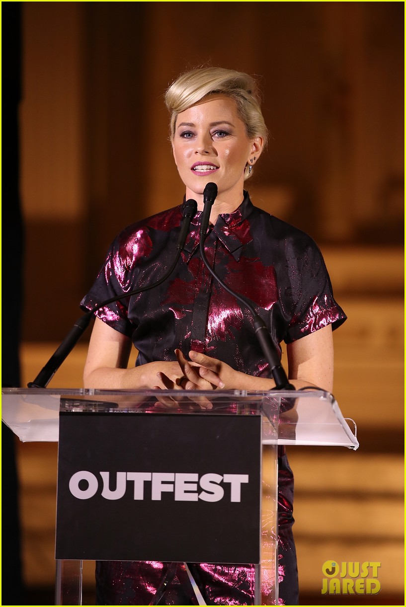 elizabeth banks honors laverne cox at outfest awards 023976776