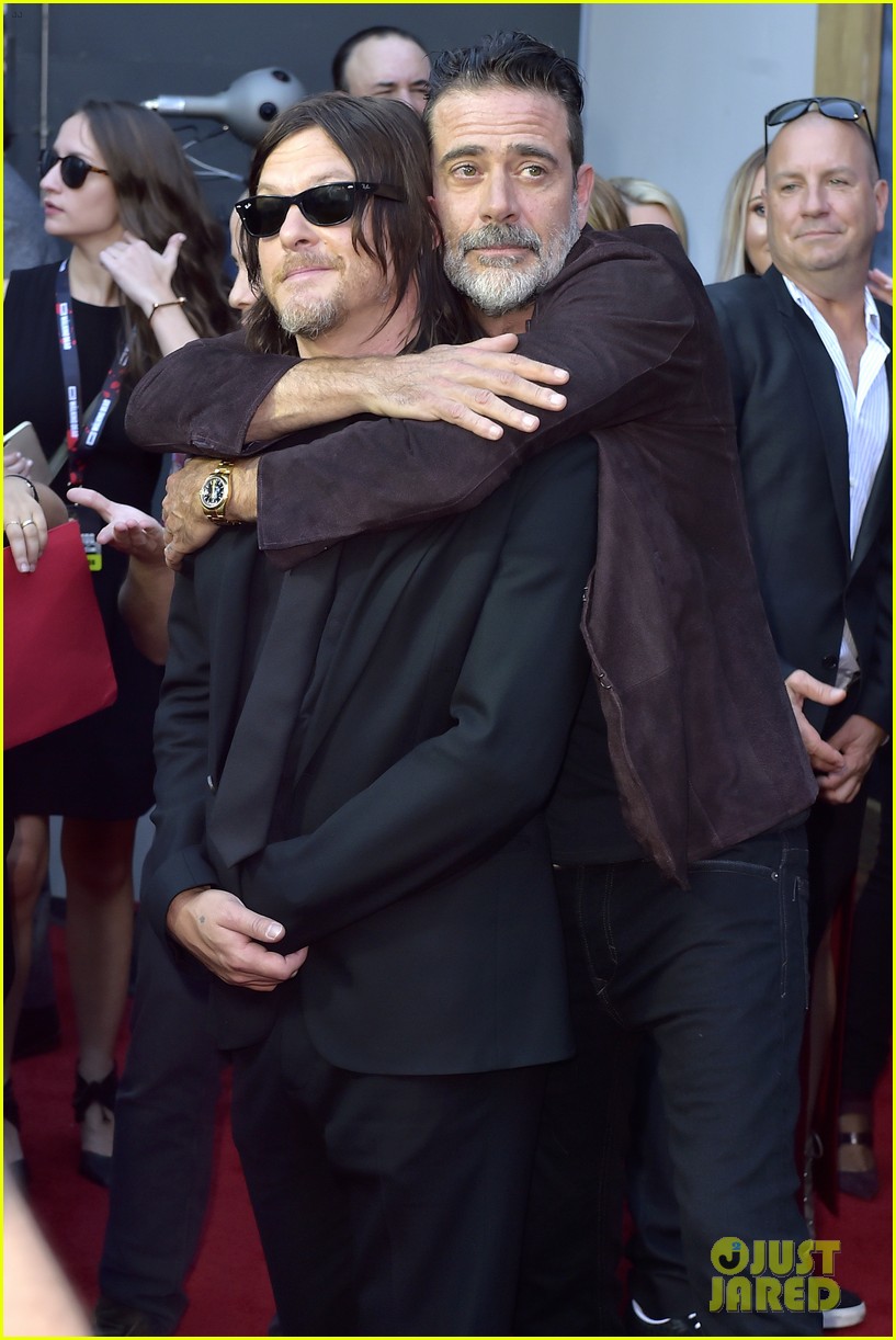 norman reedus andrew lincoln the walking dead cast celebrate 100th episode 703976585