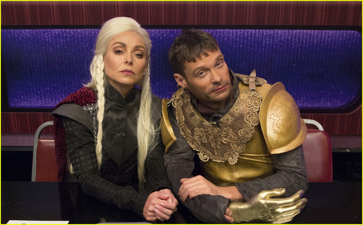 Kelly Ripa & Ryan Seacrest Dress As Each Other for Halloween! Photo