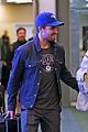 stephen amell airport 06