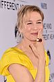 renee zellweger is pretty in yellow at same kind of different as me premiere 05