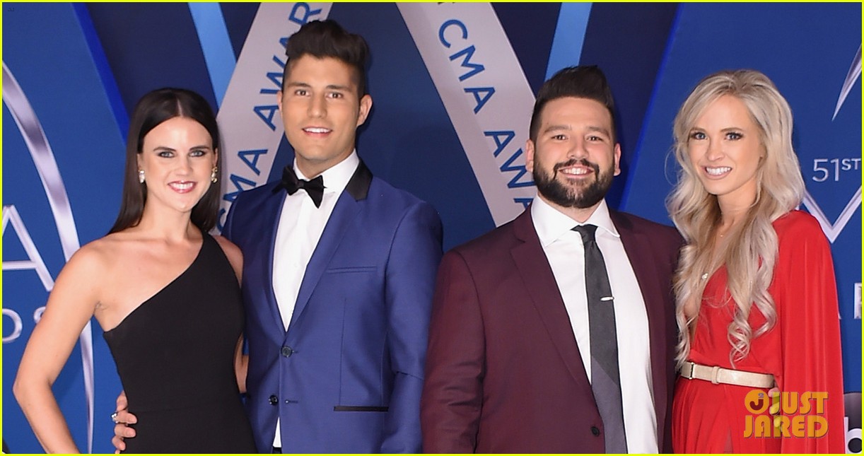 lauren alaina and dan and shay hit cma awards 2017 red carpet before performance 053984633