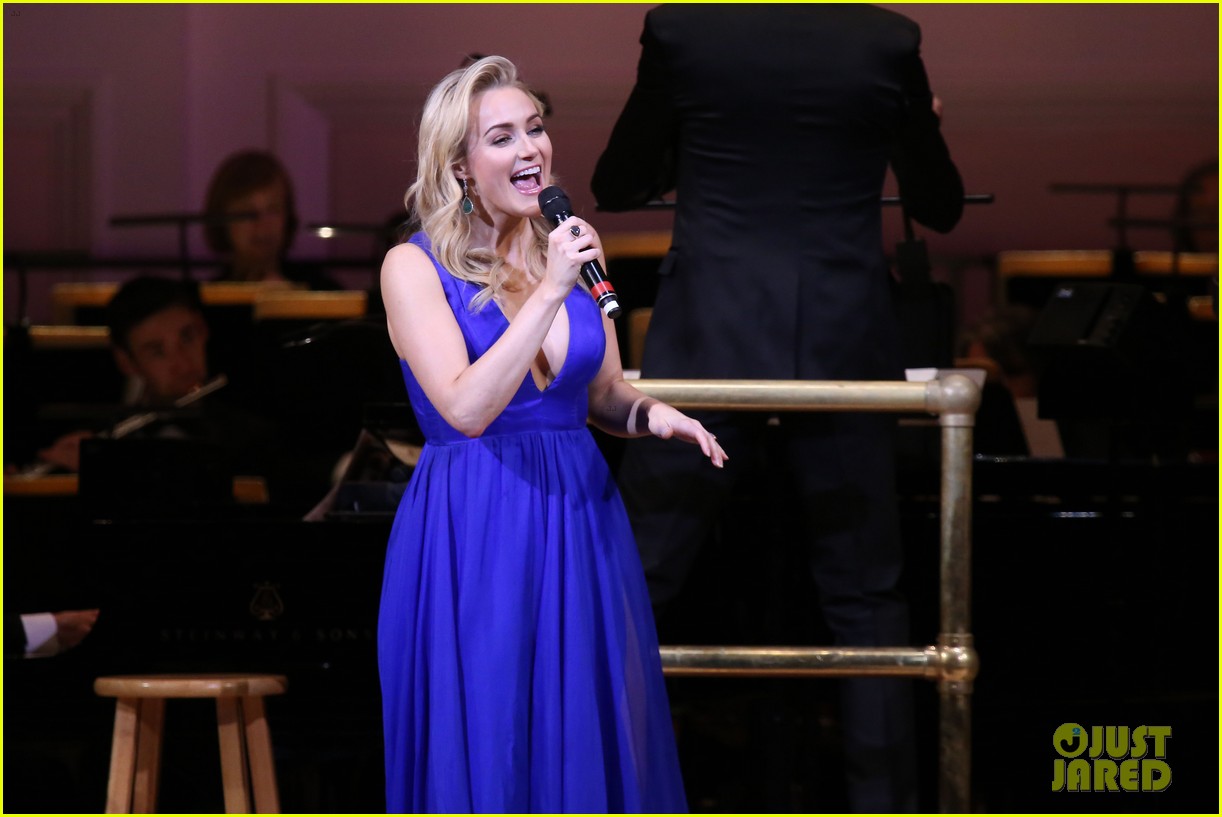 sara bareilles joins waitress star betsy wolfe for carnegie hall concert 163989265