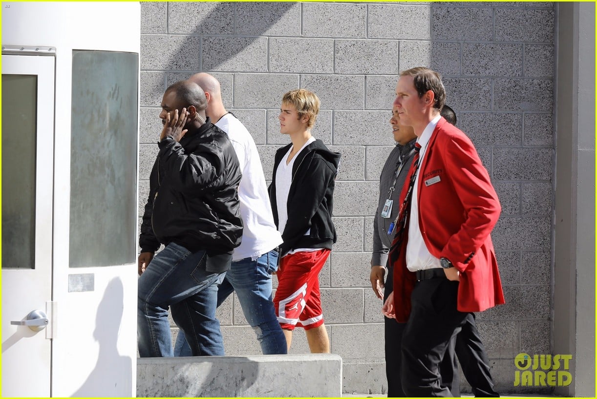 Selena Gomez & Justin Bieber Attend Afternoon Church Service Together