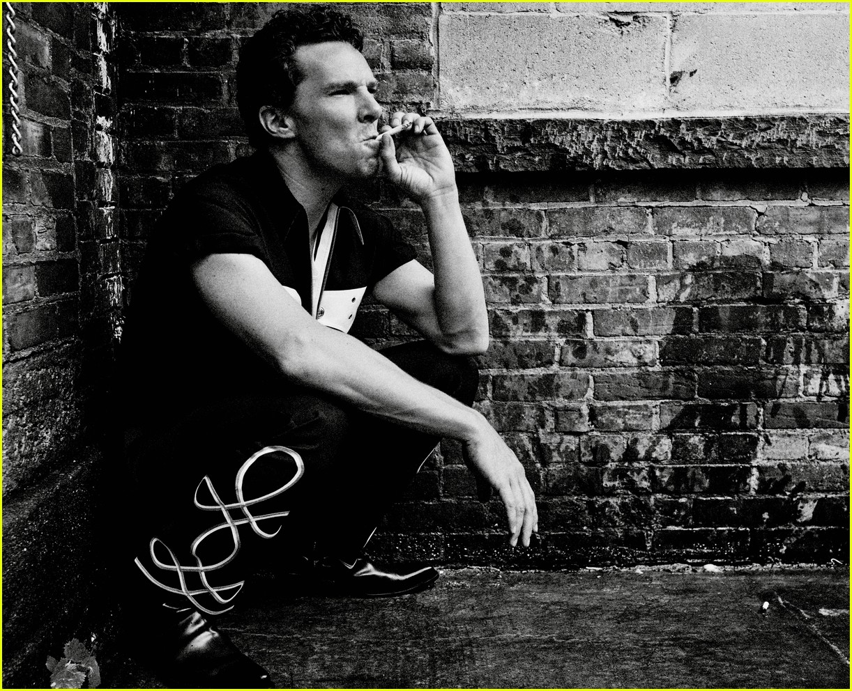 Benedict Cumberbatch Talks the Media, His Future in Theater, \u0026 His Slipper  Collection: Photo 3981982 | Benedict Cumberbatch, Magazine Photos | Just  Jared: Entertainment News, image size:1222x992