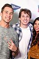 niall horan hailee steinfeld kesha and more hit the red carpet at kiss fms jingle ball 2017 05