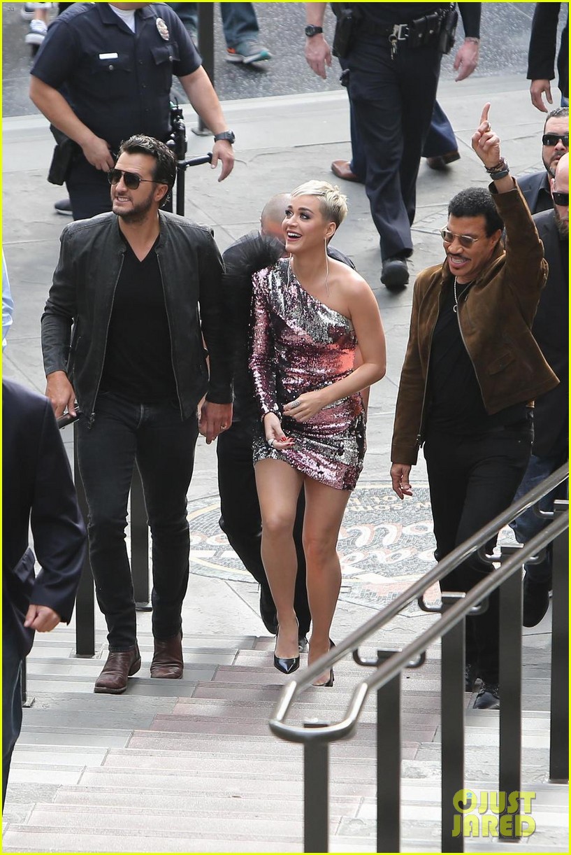 katy perry luke bryan lionel richie arrive for idol hollywood auditions 033988936