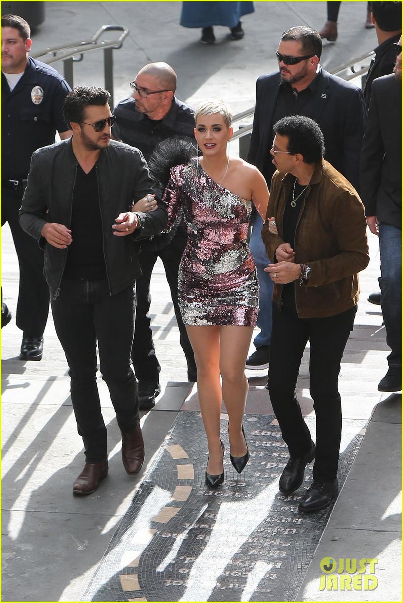 katy perry luke bryan lionel richie arrive for idol hollywood auditions 043988937