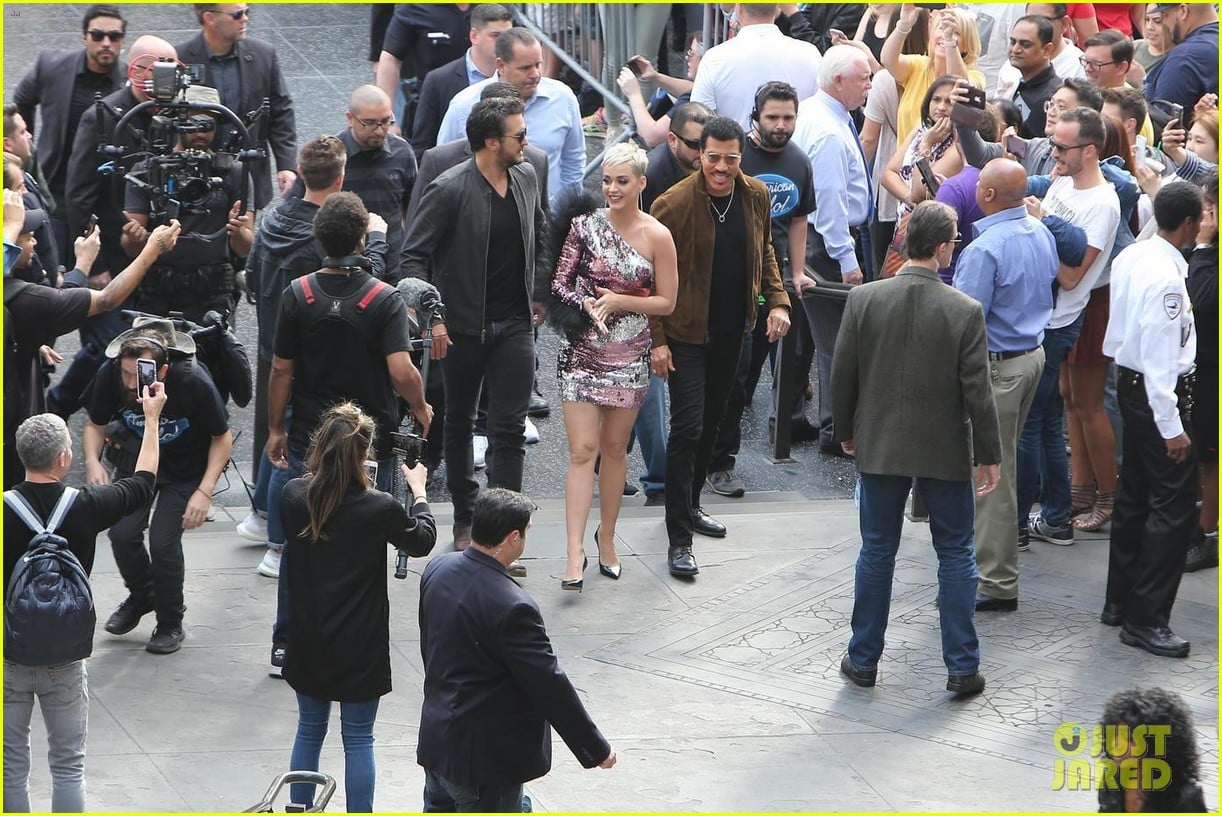katy perry luke bryan lionel richie arrive for idol hollywood auditions 053988938