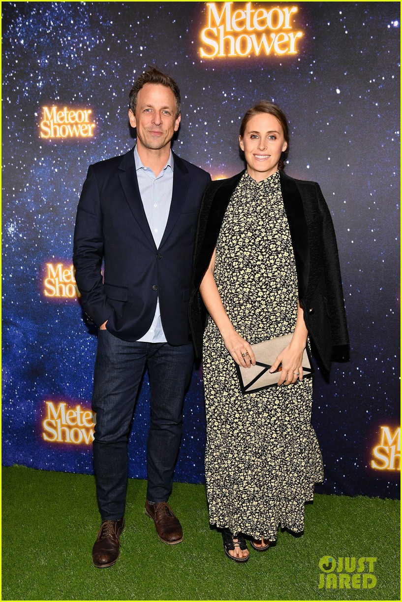 seth meyers wife alexi ashe debuts baby bump at meteor shower opening night 13