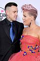 pink is supported by husband carey hart at american music awards 2017 02