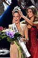 who won miss universe 2017 the crown goes to 01