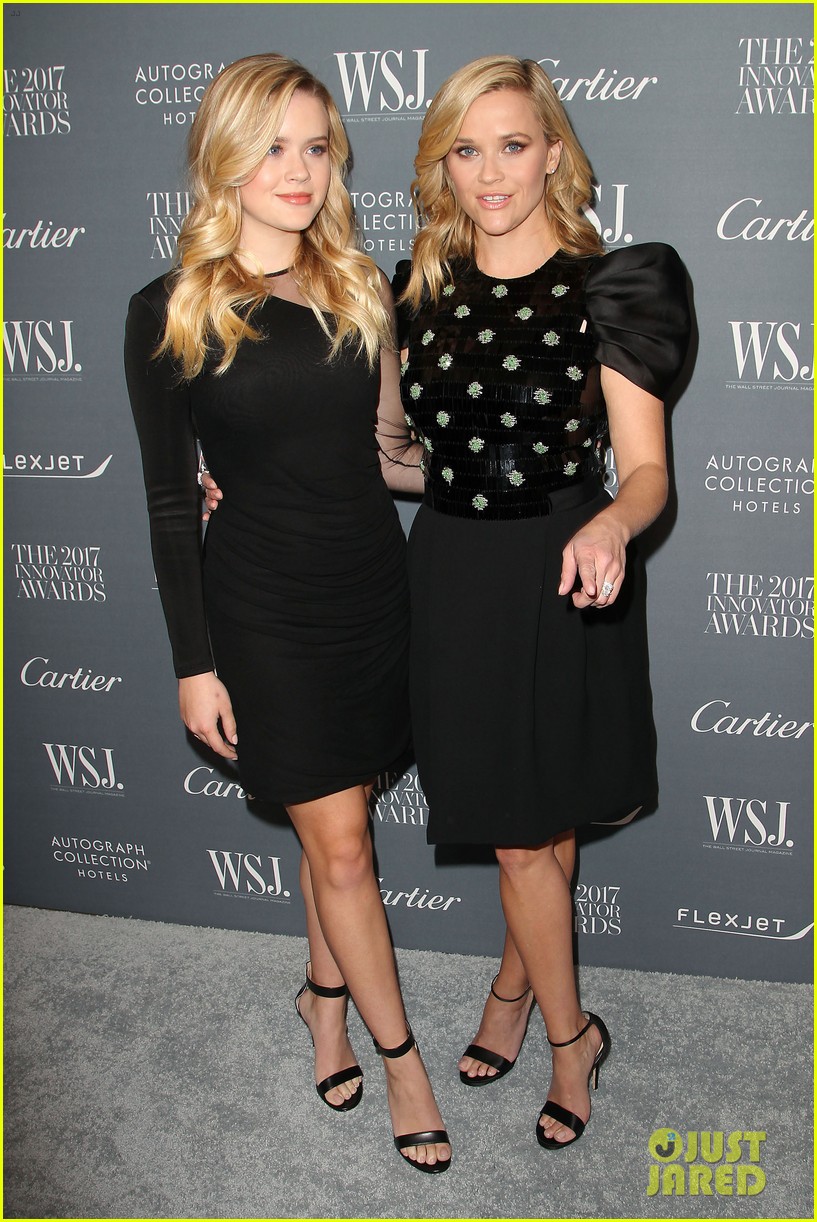 reese witherspoon ava phillippe celebrate her wsj cover at innovator awards 09