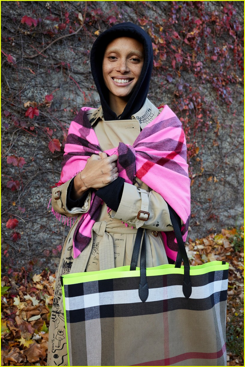 adwoa aboah stars in new portfolio of images for burberry 024002747