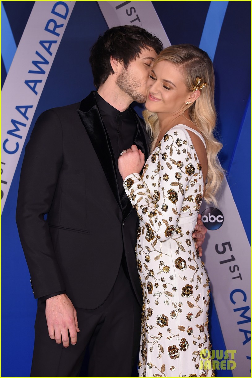 Kelsea Ballerini & Evans Are Married! Photo 3995996 Wedding(02)
