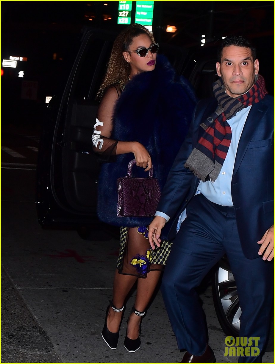beyonce channels vintage hollywood glamour while celebrating jay zs 48th birthday2 113997049