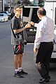 justin bieber gets lunch in beverly hills after a morning hike 01