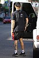justin bieber gets lunch in beverly hills after a morning hike 05