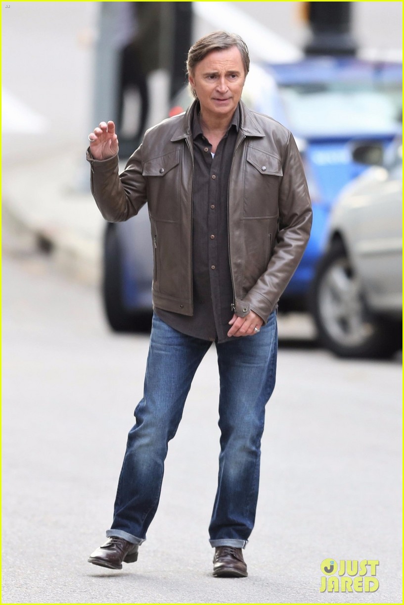 Colin O'Donoghue Gets Festive on Set of 'Once Upon a Time': Photo ...