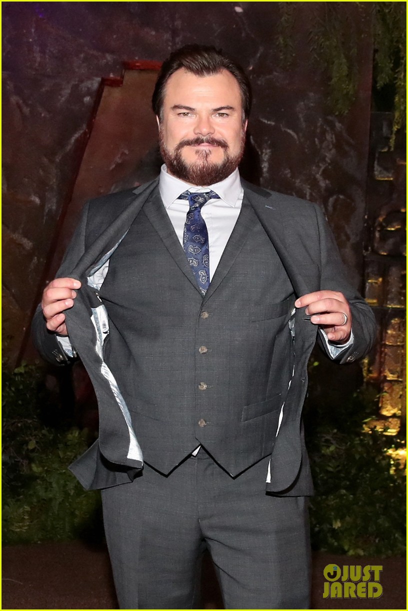 Kevin Hart & Wife Eniko Hit the Red Carpet for First Time Since