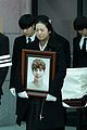 jonghyun funeral attended by his shinee bandmates 11