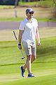 matthew morrison spends christmas on the golf course in hawaii 01