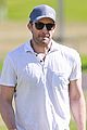 matthew morrison spends christmas on the golf course in hawaii 02
