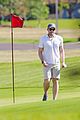 matthew morrison spends christmas on the golf course in hawaii 05