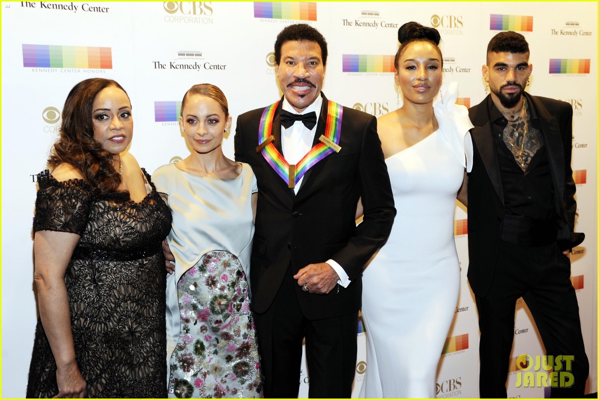 nicole richie eva longoria more help pay tribute to honorees at kennedy center 05