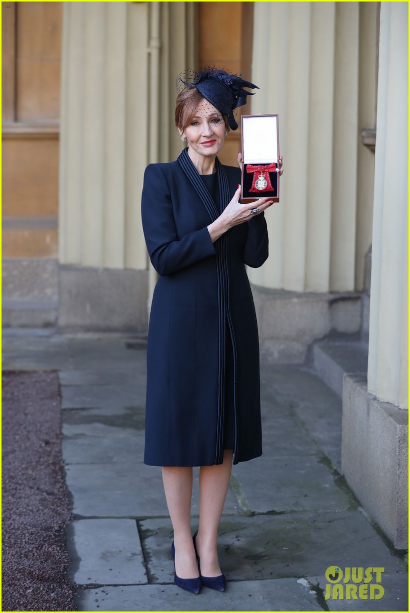 J.K. Rowling Receives Companion of Honor From Prince William! Photo