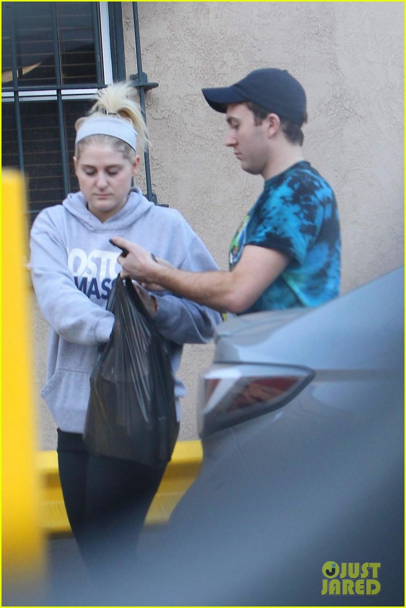 meghan trainor and daryl sabara step out for first time since getting engaged 024005656