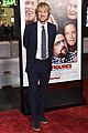 owen wilson ed helms premiere father figures in hollywood 01