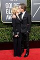 kevin bacon and wife kyra sedgwick share a smooch at golden globes 2018 05